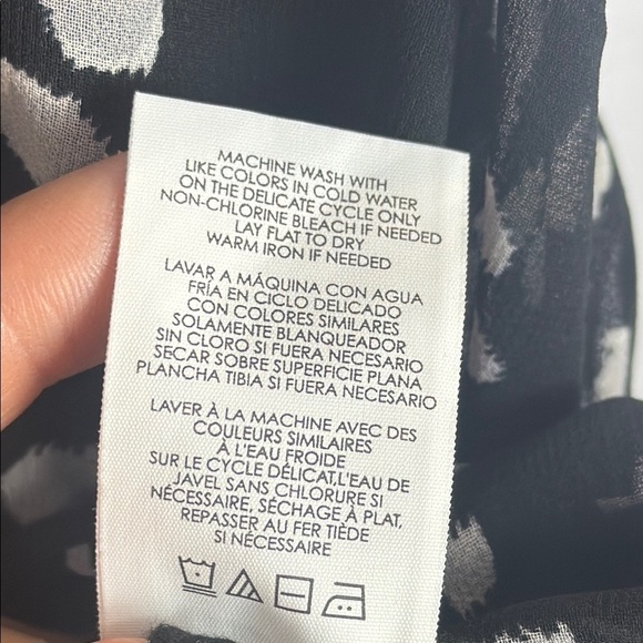 CAbi Cosmos Night Sky Black and Gray Short Sleeve Blouse Size XL - Picture 8 of 12